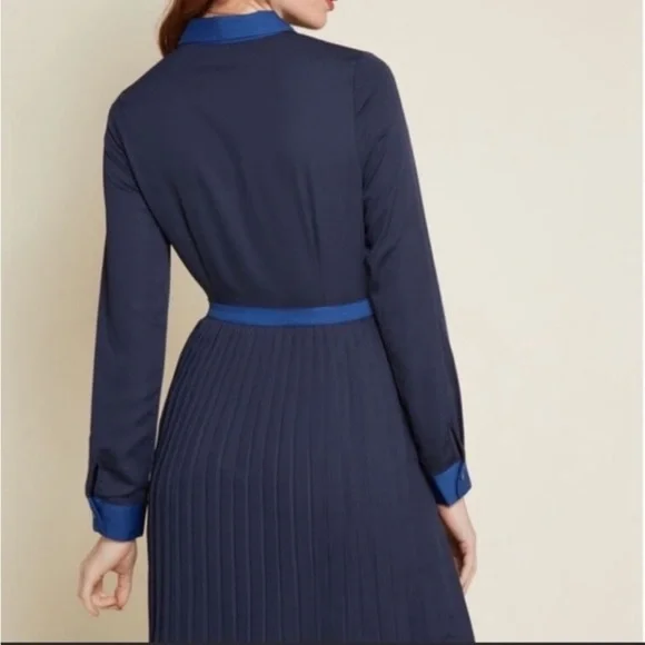 ModCloth Just My Typist Dress Women’s Sz 20 Pleated, Button Front Navy Blue - Picture 3 of 13